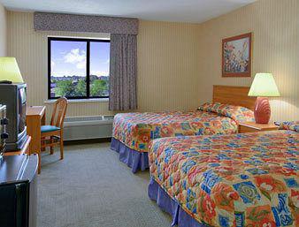 Red Roof Hotel